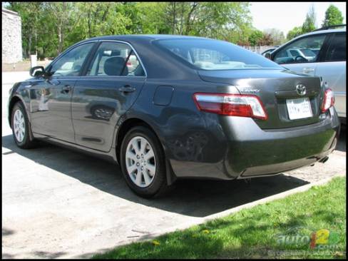 Toyota Camry hybride 2007 (Photo: Michel Deslauriers, Auto123.com)