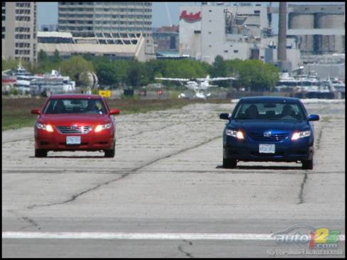 Toyota Camry hybride 2007 (Photo: Michel Deslauriers, Auto123.com)
