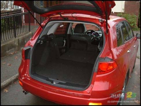 2007 Acura RDX (Photo: Rob Rothwell, Auto123.com)