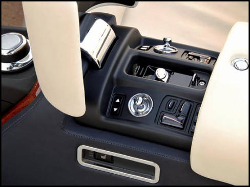 Rolls-Royce Phantom Drophead Coupé (Photo: Rolls-Royce)