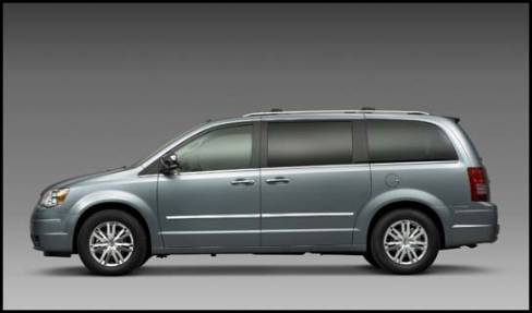 2008 Chrysler Town & Country (Photo: DaimlerChrysler)