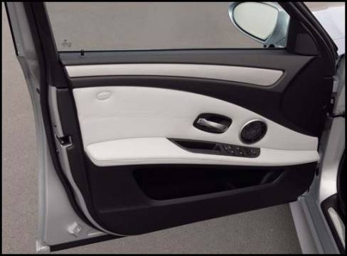 2008 BMW M5 Touring (Photo: BMW)