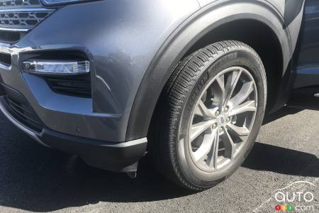 Ces fameux pneus expérimentaux sont des Primacy A/S 255/55 R20