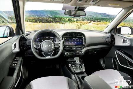 2023 Kia Soul, interior