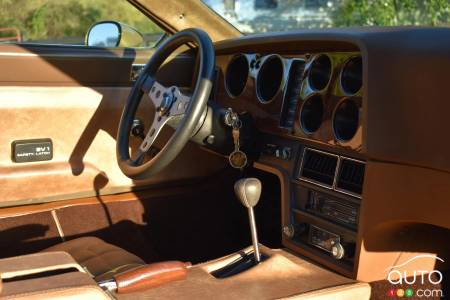 1975 Bricklin SV-1, dashboard