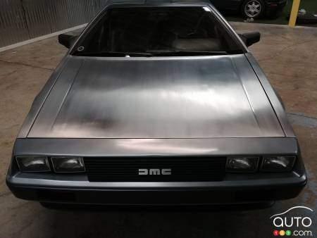 1981 DeLorean DMC 12, front