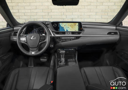 Lexus ES 2019