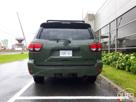 Toyota Sequoia TRD Pro 2020, arrière