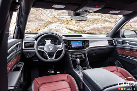Volkswagen Atlas Cross Sport 2020, volant, tableau de bord