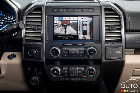 Central screen in the 2020 Ford F-250
