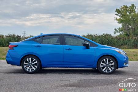 Nissan Versa (SR version), profile