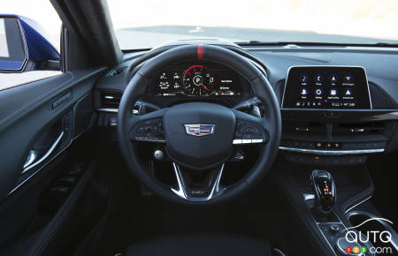 Cadillac CT4-V Blackwing, intérieur