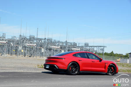 2022 Porsche Taycan GTS, back