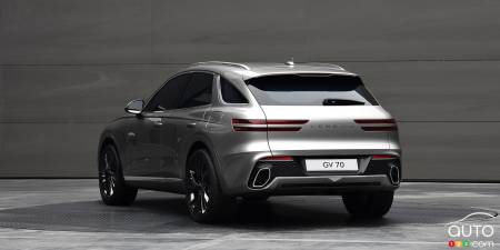 2022 Genesis GV70, three-quarters rear