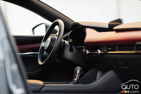 Mazda3 2022, steering wheel, dashboard