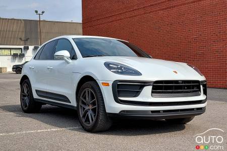 2022 Porsche Macan, three-quarters front