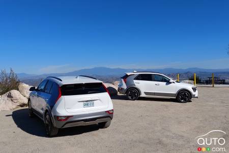 Kia Niro EV 2023, rear and profile