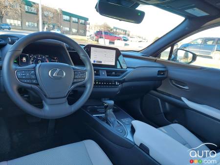 Steering wheel, dashboard of the 2023 Lexus UX