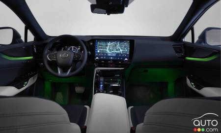 2022 Lexus NX 350h, interior