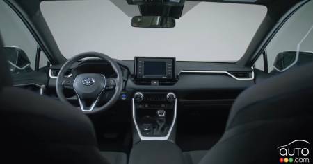 2022 Toyota RAV4, interior