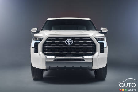 2022 Toyota Tundra Capstone, front