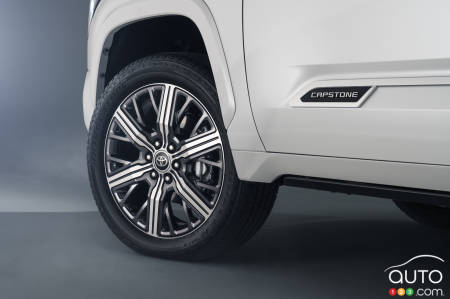 2022 Toyota Tundra Capstone, wheel, badging