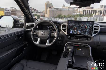 2022 Toyota Tundra, interior