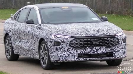 Spy-shot of the Ford Fusion Active