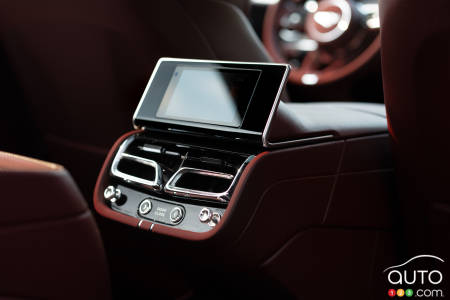 2023 Bentley Bentayga EWB, second-row infotainment