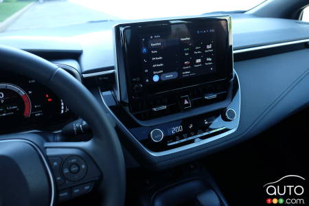 Multimedia screen in the 2023 Toyota Corolla Hybrid