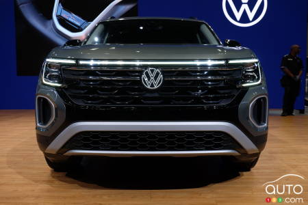 2024 Volkswagen Atlas Peak edition - Front