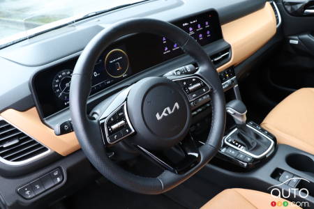 2024 Kia Seltos, steering wheel, dashboard