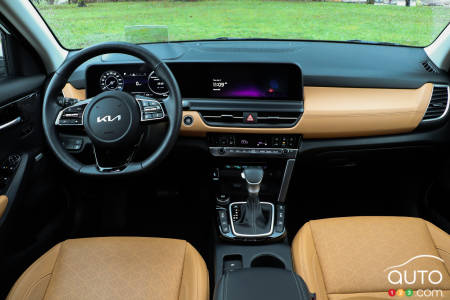 2024 Kia Seltos, interior