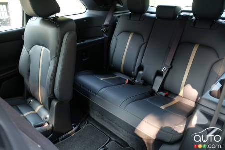 2024 Mazda CX-90 PHEV, rear seating