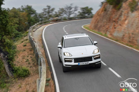 Porsche Cayenne S E-Hybrid 2024, avant