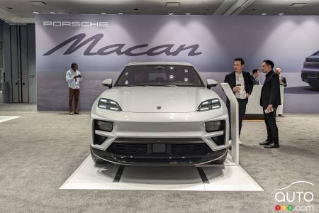 Porsche Macan EV 2024, avant