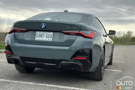2025 BMW i4 xDrive40, rear