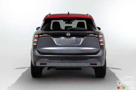 2025 Nissan Kicks, rear