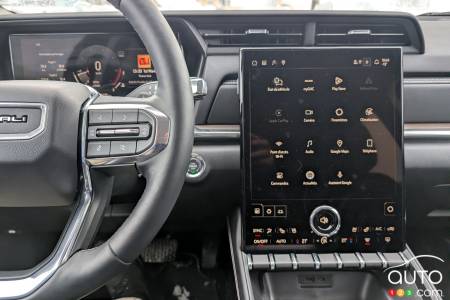 GMC Terrain Denali 2026, écran multimédia