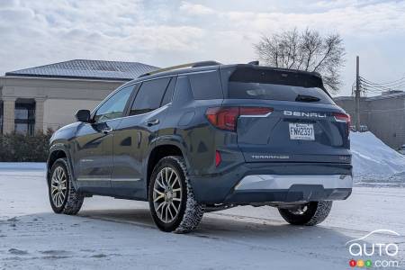 GMC Terrain Denali 2026, trois quarts arrière