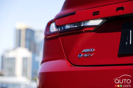 2026 Toyota Camry SE, hybrid badging