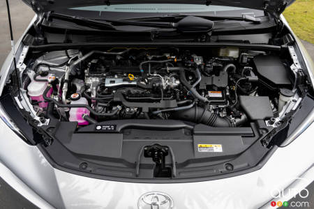 Engine of the 2027 Prius XLE
