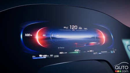 Driver-side screen of the MBUX Hyperscreen