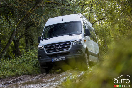 Mercedes-Benz Sprinter 2023, toujours dans la boue!