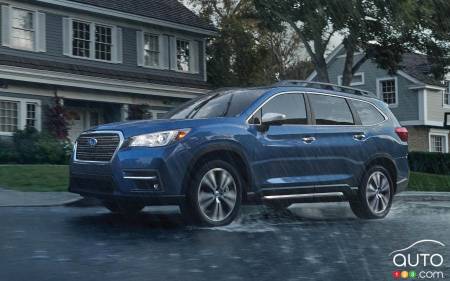 2021 Subaru Ascent, three-quarters front