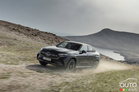 2024 Mercedes-Benz GLC Coupé, three-quarters front