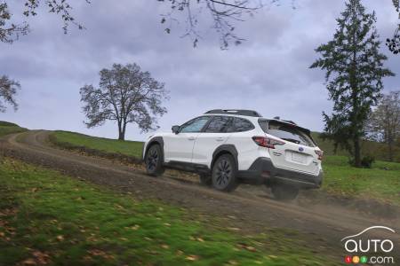 Subaru Outback 2023, trois quarts arrière