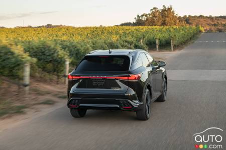 Lexus RX F SPORT Performance 2023 - Arrière