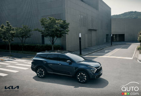2023 Kia Sportage, in blue