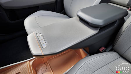 Kia EV3, lower central console
